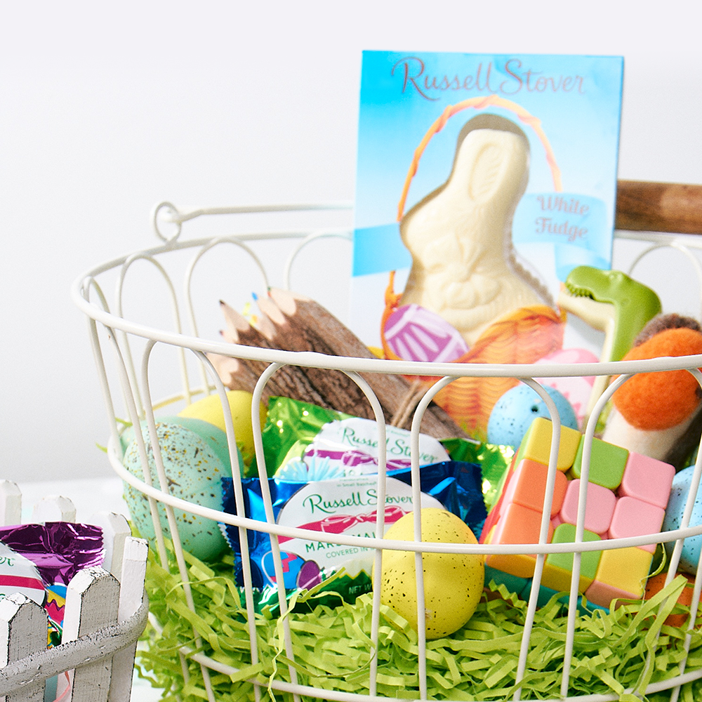 Russell Stover White Pastelle Easter Rabbit, 3 oz.