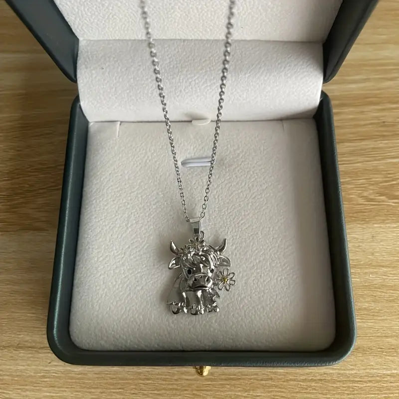 Cute Cartoon Cow Pendant Necklace - The Perfect Animal Jewelry Gift For Girls!