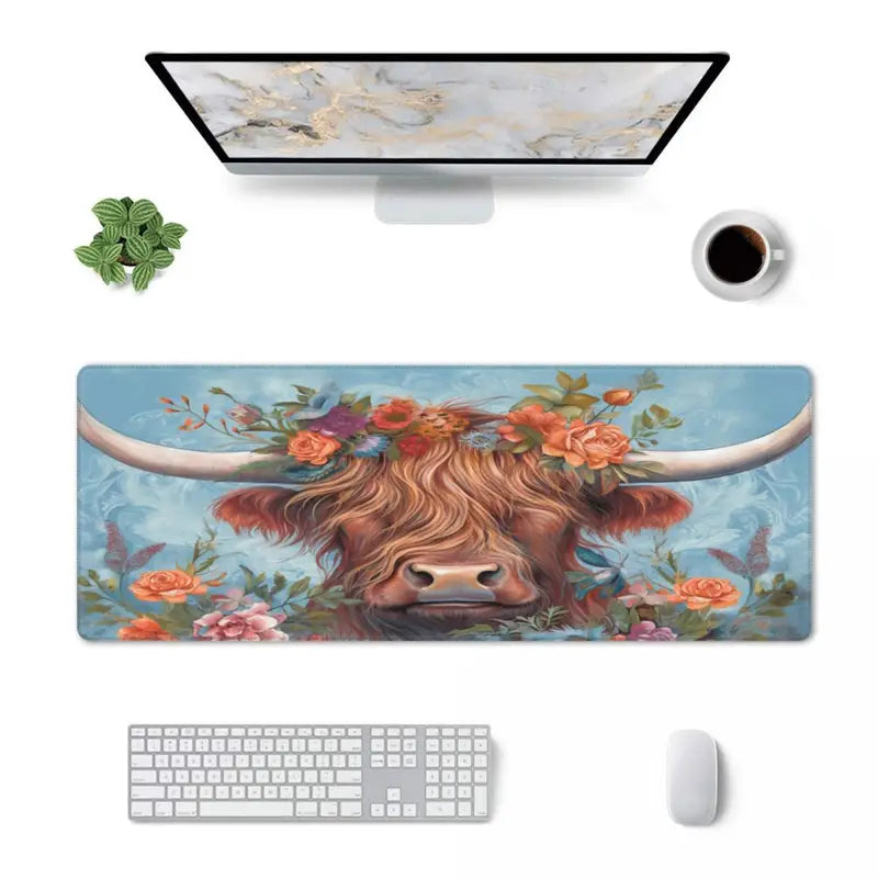 Highland Cattle Extended Mouse Pad Large Gaming Mouse Pad Computer Keyboard Mouse Mat Non-Slip Mousepad Rubber Base And Stitched Edges For Game Players, Office, Study