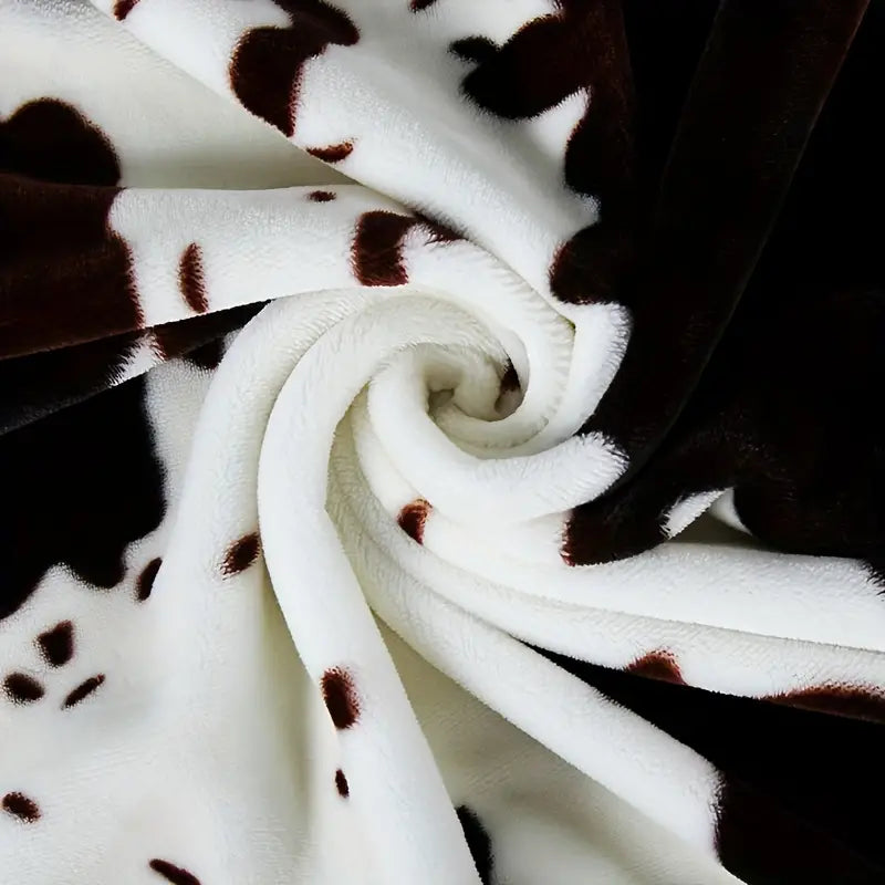 Soft & Warm Cow Print Blanket - Perfect for Bed, Couch, Office, Camping & More!