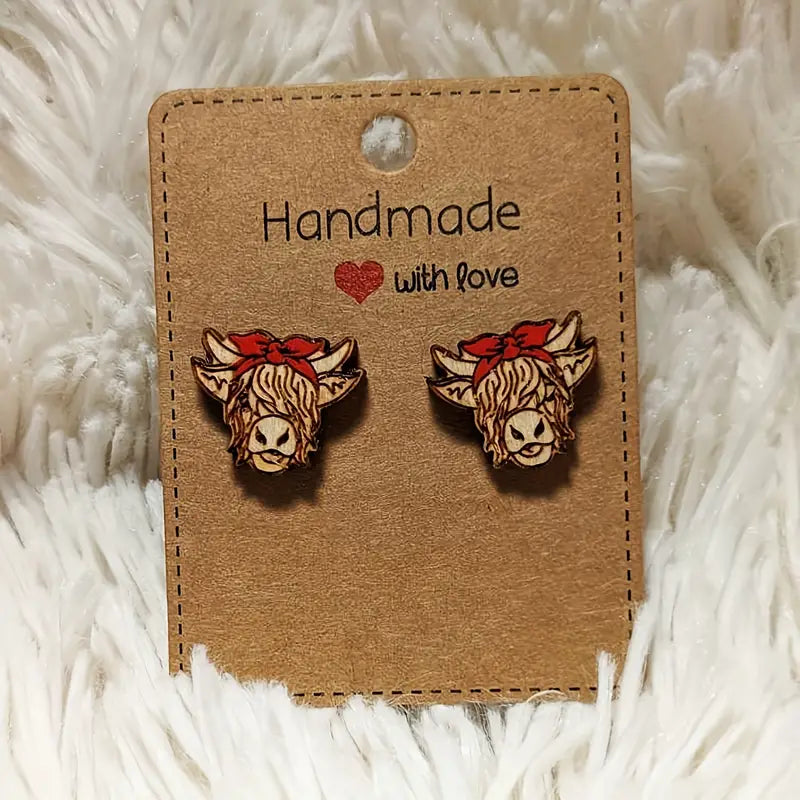 Highland Cow Head Red Bowknot Design Cute Stud Earrings Retro Bohemian Style Wooden Jewelry Daily Wear Ornaments